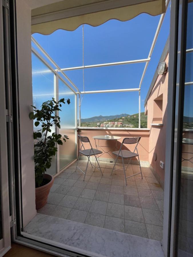 Apartamento Casa Felice - Mimosa&Pesco Pietra Ligure Exterior foto