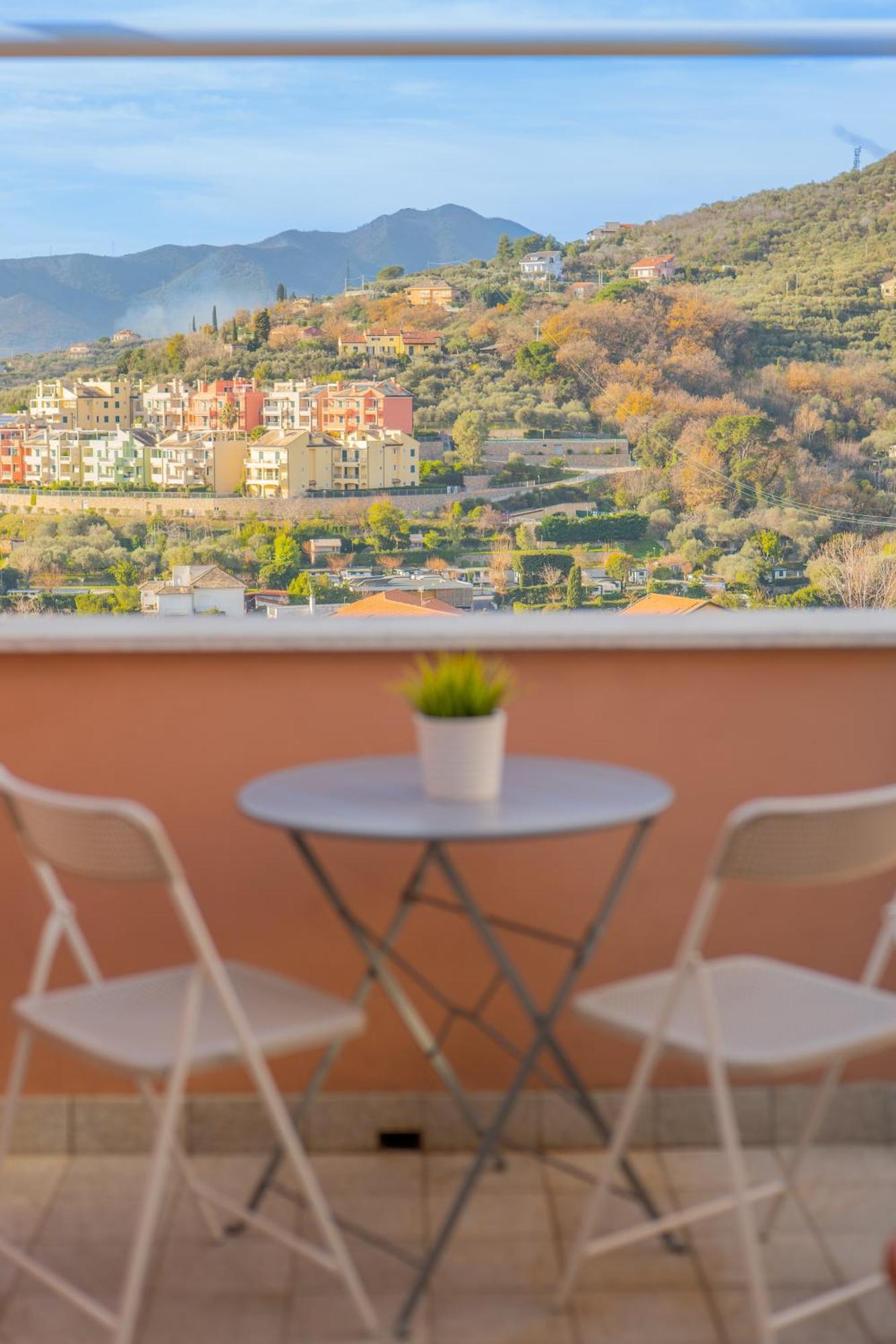 Apartamento Casa Felice - Mimosa&Pesco Pietra Ligure Exterior foto